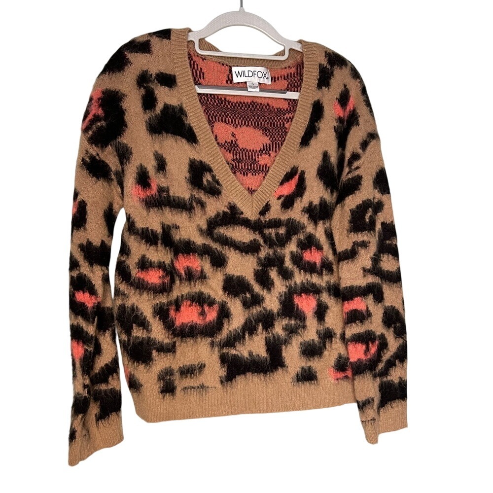 Wildfox v-neck soft cozy Preppy Kitty Tatum Sweater - Brown oversized